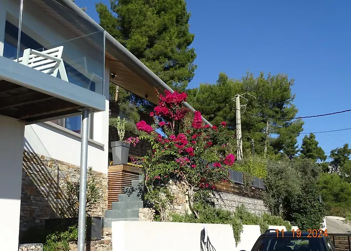 Villa Skyline